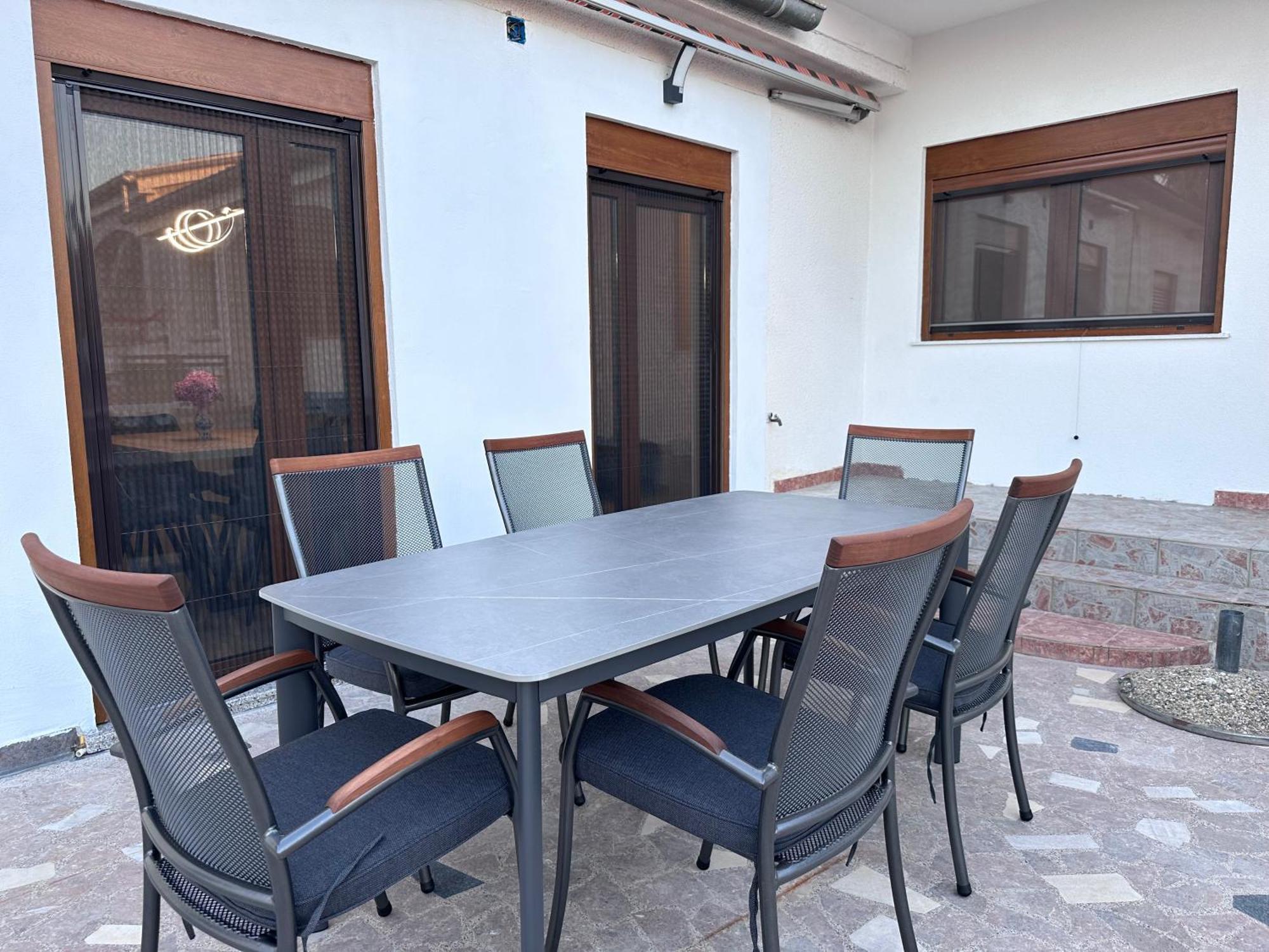 Apartmani 4 Palme Starigrad Paklenica Exterior photo
